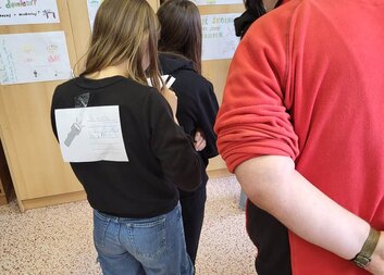 Prevence a osvěta: Mluvíme s dětmi a mládeží o zdravých vztazích, sexualitě a HIV